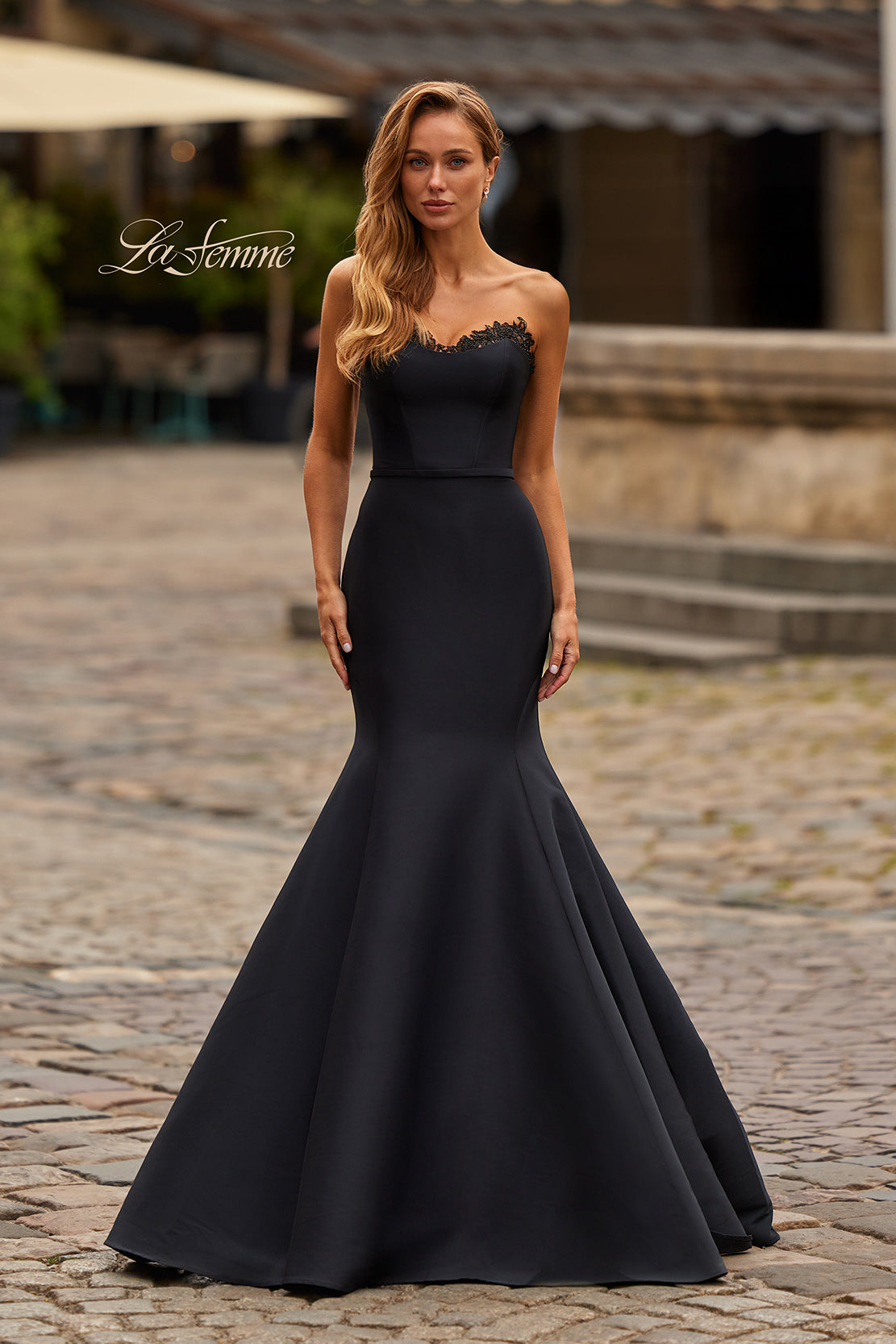 La Femme 33438